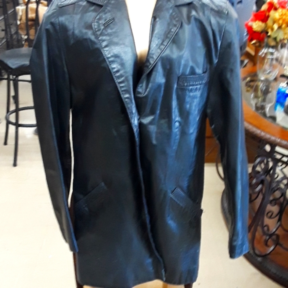 Vintage leather black coat 5/22